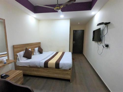 The Nirmala Palace Hotel Ayodhya Luaran gambar