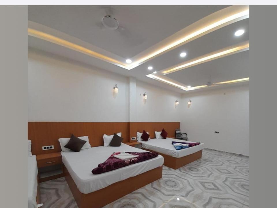 The Nirmala Palace Hotel Ayodhya Luaran gambar
