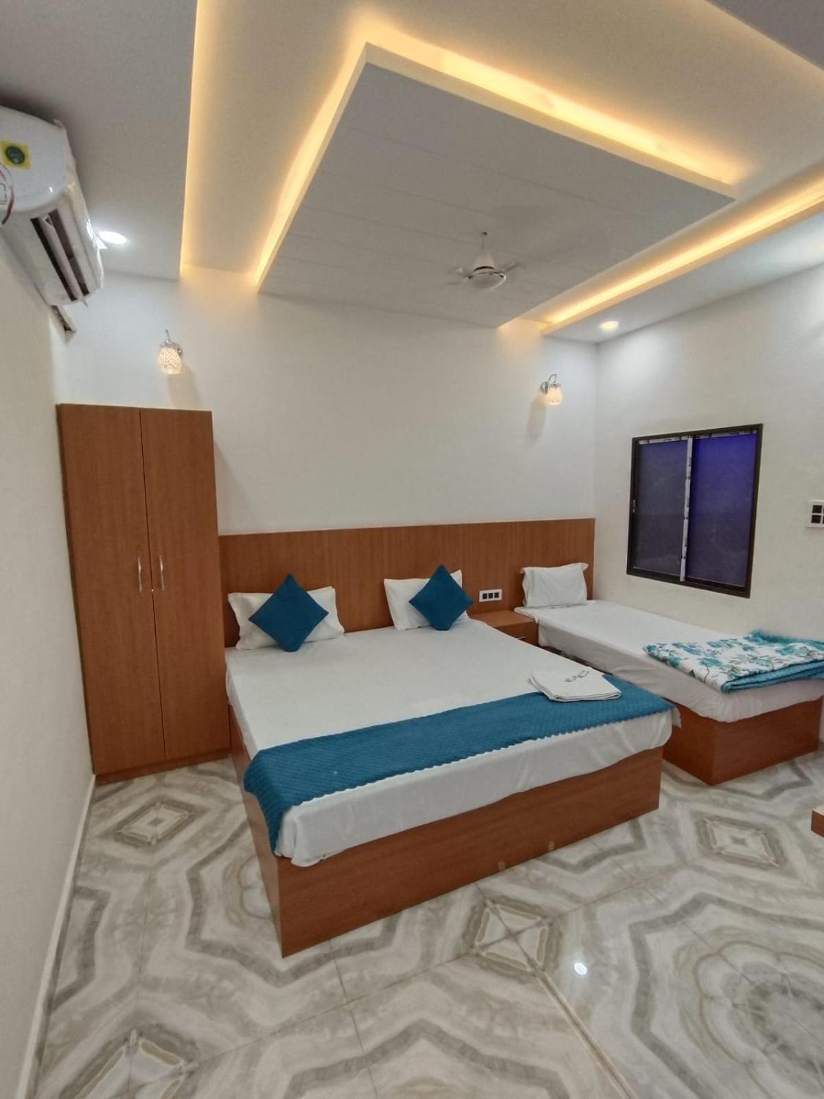 The Nirmala Palace Hotel Ayodhya Luaran gambar